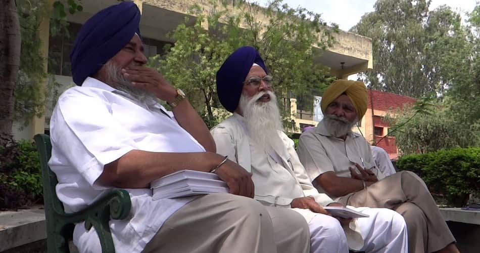 1984 martyr's photos in darbar sahib gallery