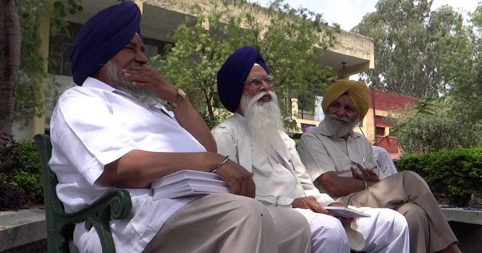 1984 martyr's photos in darbar sahib gallery