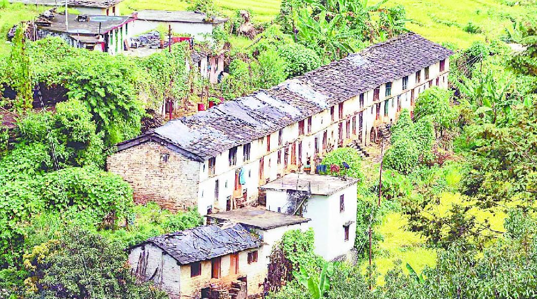 21 families left the village after the formation