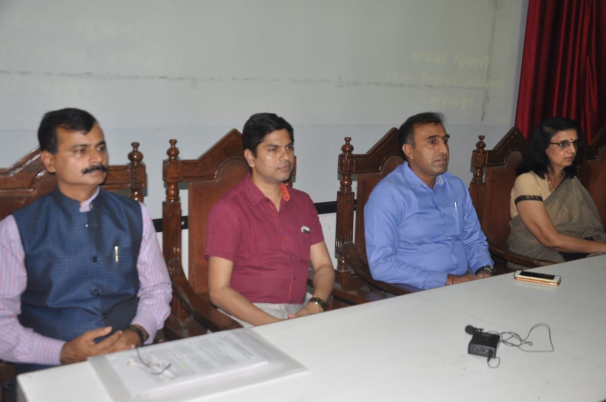 Training of first stage of returing officers ends