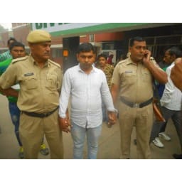 pistel, fire attendom, dead one jind