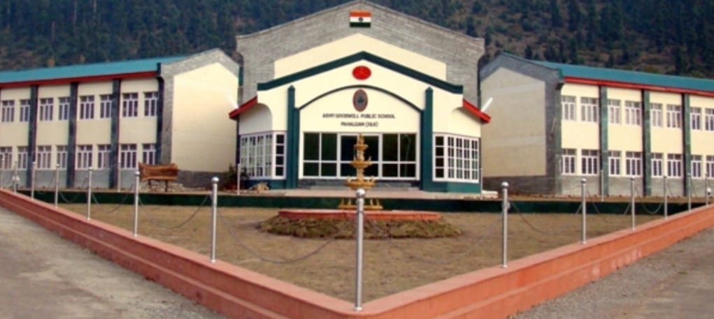 INDIAN ARMY TAUGHT THE STUDENTS OF VALLEY 