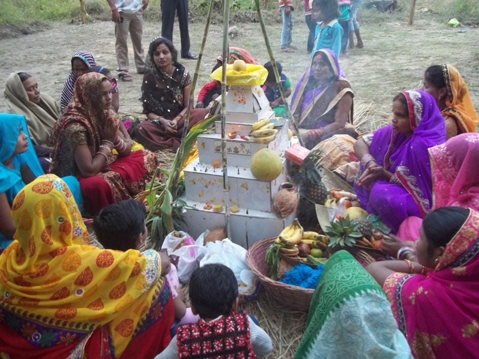 Chhath Puja Astgami offer water to the sun 