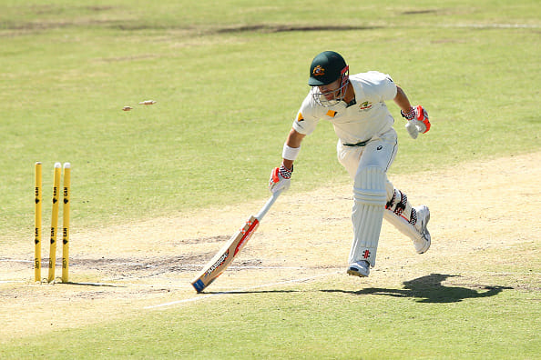 brilliant fielding by buvama surprized david warner 