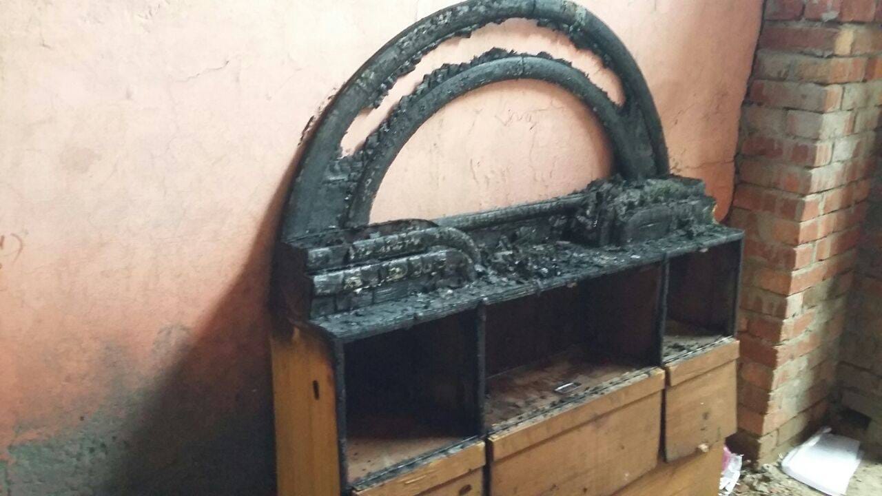 house caught fire in khanpur