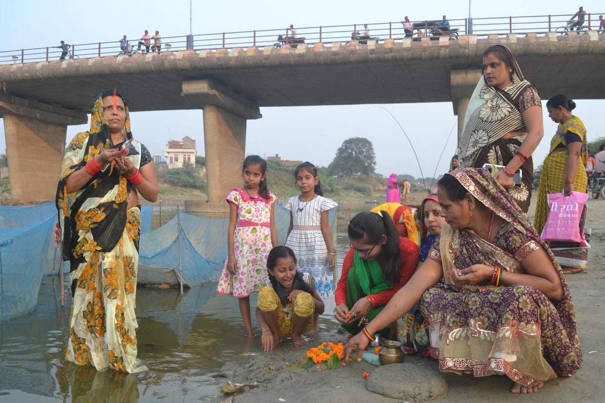Gomti Sjin altars ghats