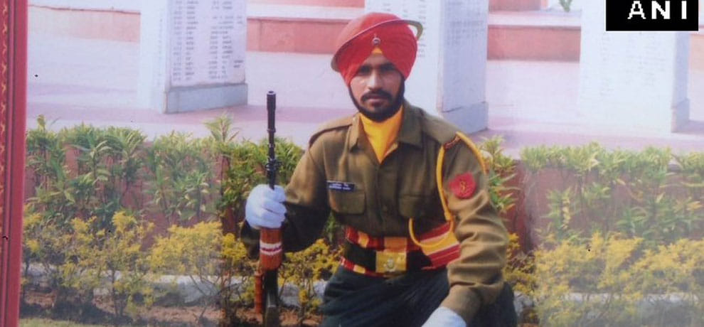 army troop attains martydom in poonch sector of jammu in ceasefire voilation