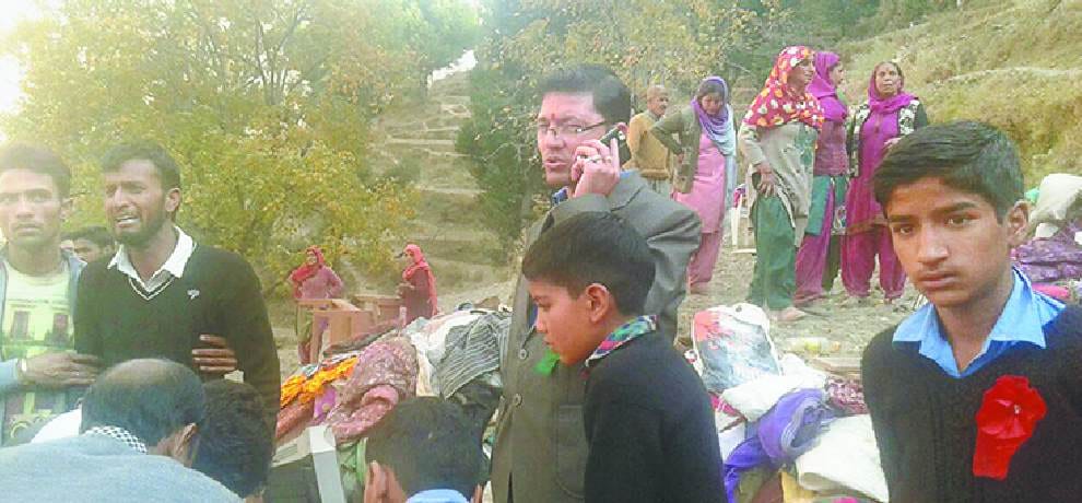 Three houses gutted after a major fire broke out in Bhatada village Chamba Himachal pradesh