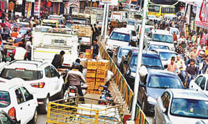 IG warned to police officer to prevent traffic problem 