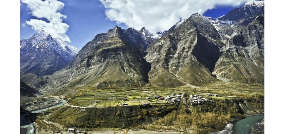 keylong Shivers As Mercury Dips To Minus 0.9 Degree Celsius