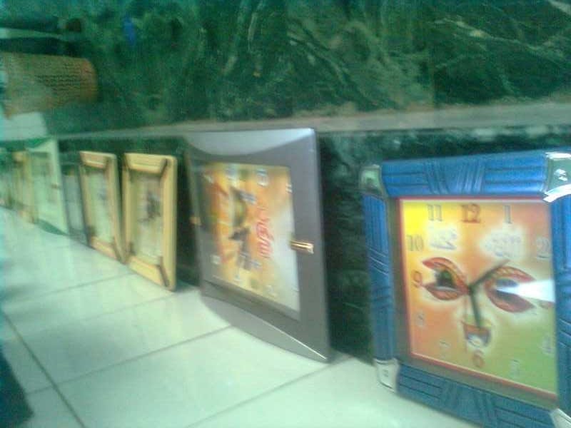 unique mazar in india, popular as ghari wale peer baba and naugaja peer baba mazar