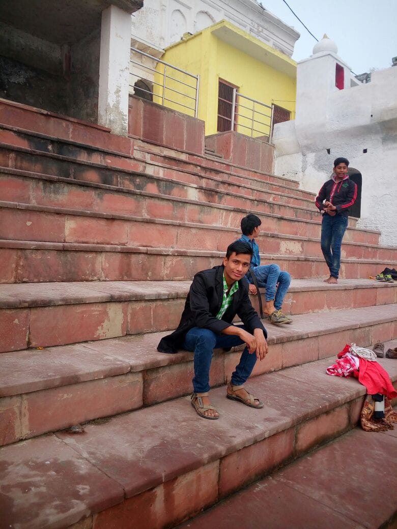 four student submerged in ganga 