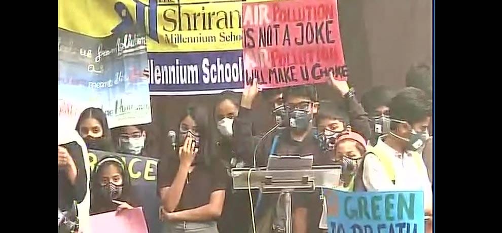 protest od delhi people at jantar mantar against smog in delhi 