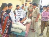 people, protest, sp house, kaithal