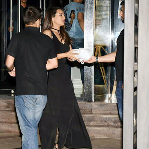 sonakshi sinha meet her boyfriend bunty