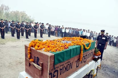 last salute to soldier suraj with guard of honor