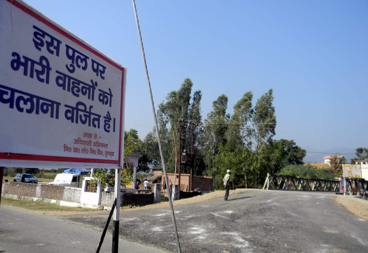 After falling bridge was still in charge of warning boards
