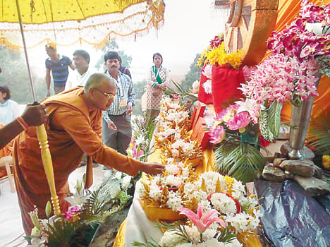 The religious leaders of Buddhist text Avidhmma
