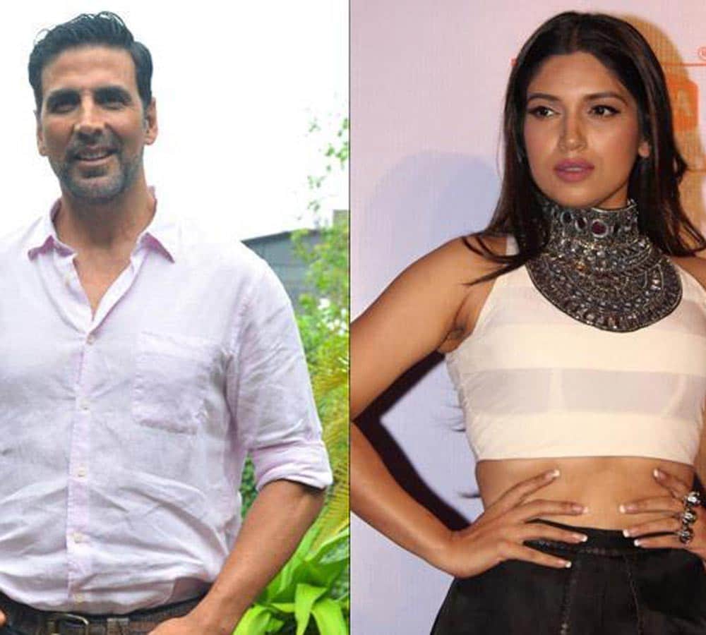 Akshay and Bhumi Pednekar spotted on 'Toilet: Ek Prem Katha' set