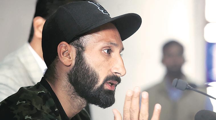 minister anil vij rejects the great khali proposal, hockey captain sardara singh criticized pakistan