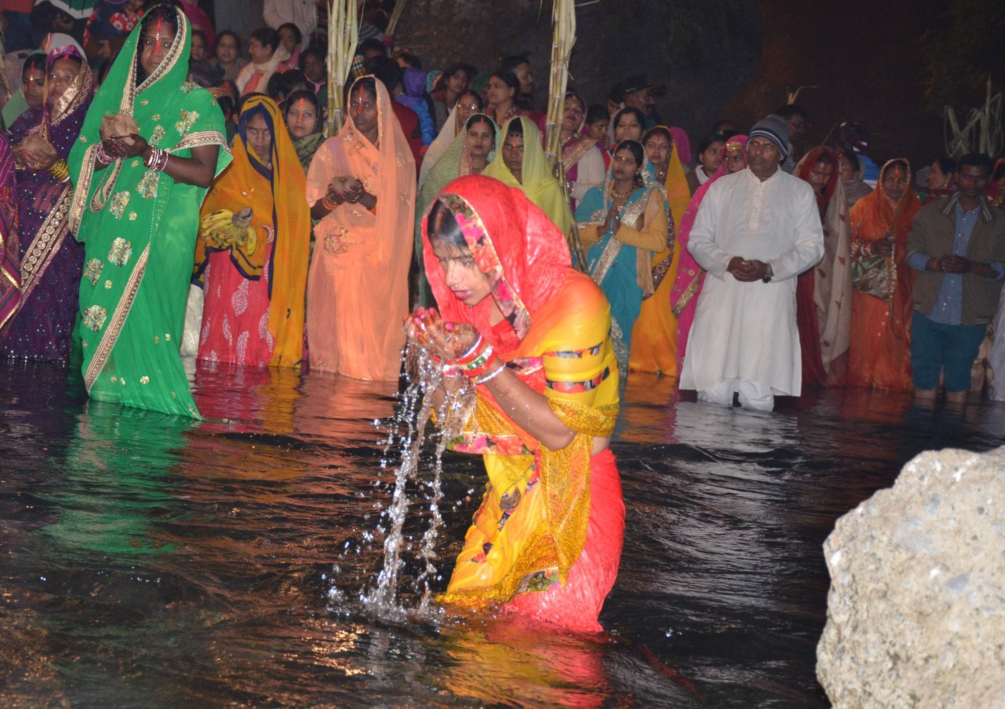 chhath puja photos in uttarakhand.