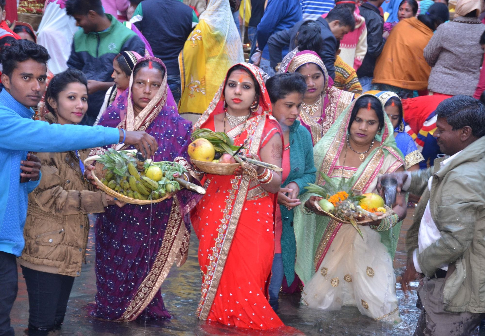 chhath puja photos in uttarakhand.