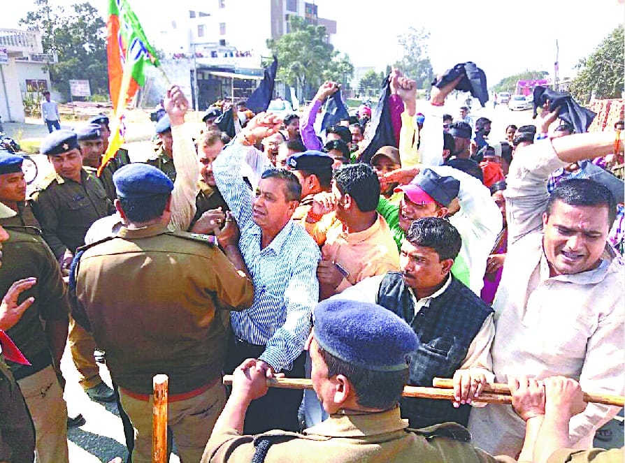  Terai-Bhabar road connecting the village to become a thousand roads: Rawat 
