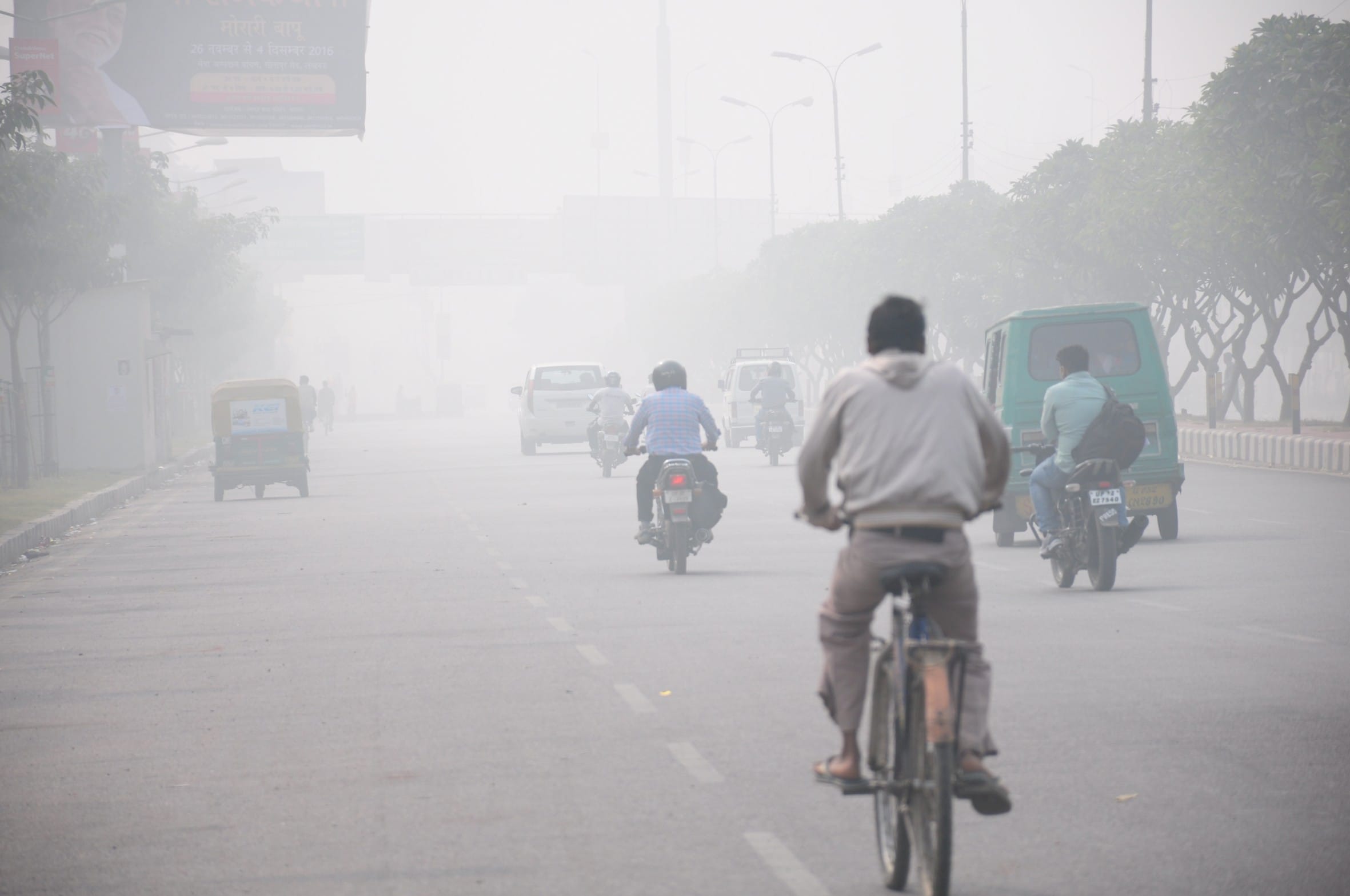 smog in the air of lucknow