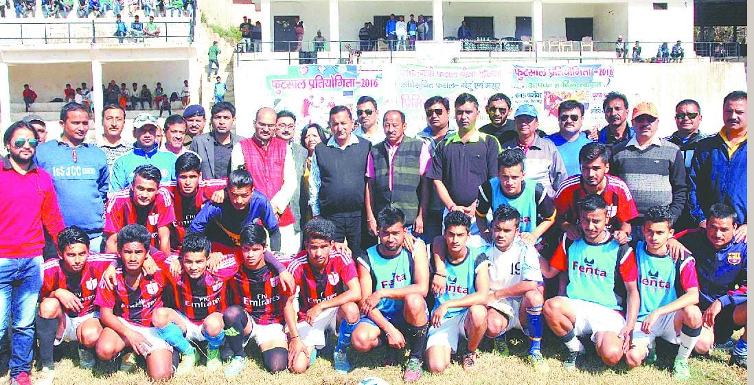 The first day opened 9 matches