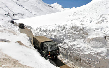 indian army soldiers life on pok border, china border and in leh ladakh