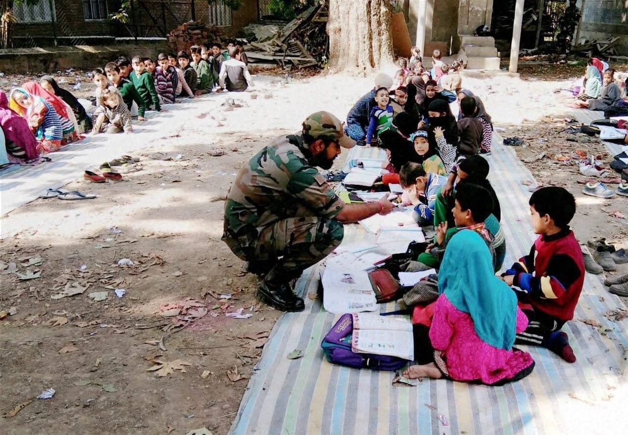 KASHMIRI KIDS WILL SEE THE BEAUTY OF COUNTRY WITH INDIAN ARMY