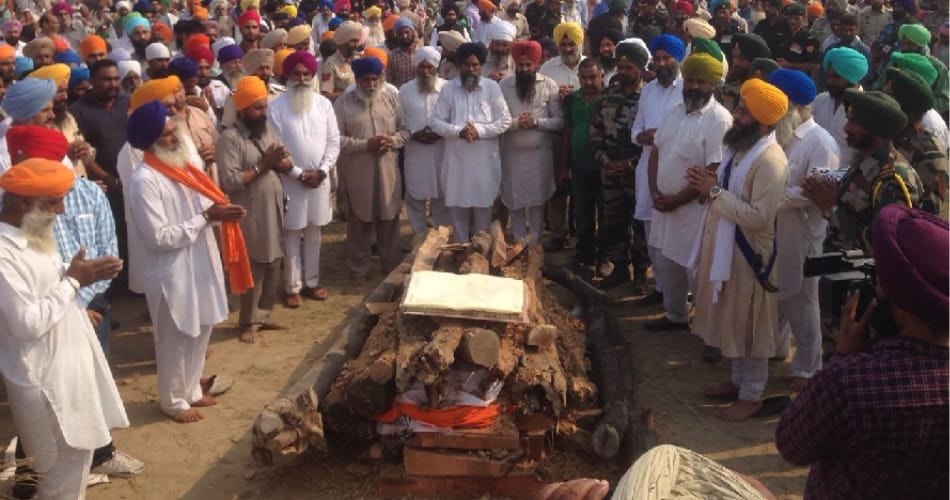 indian army soldier martyr gursewak singh funeral in virana village of taran taran punjab