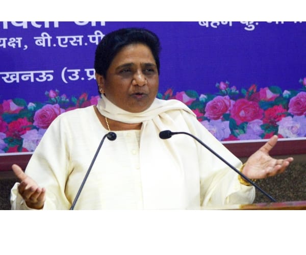 mayawati attacks back at PM Modi.