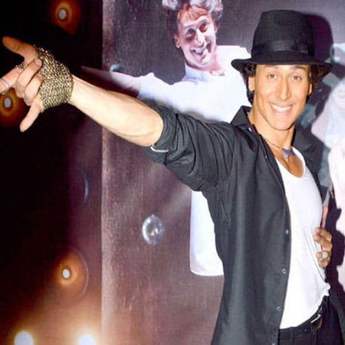 tiger shroff is busy doing his photoshoot