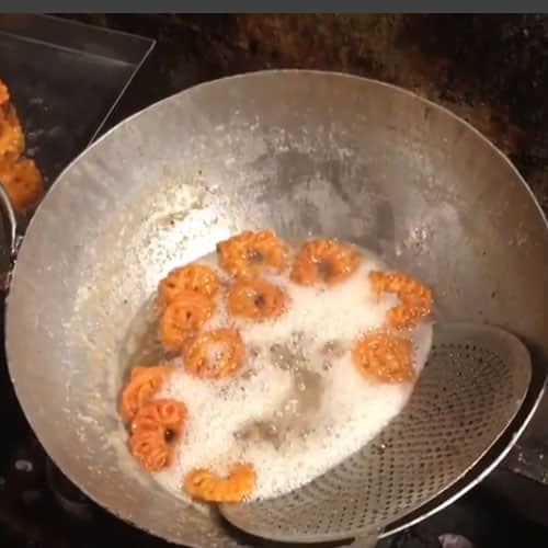 kriti senon preparing imarti in lucknow