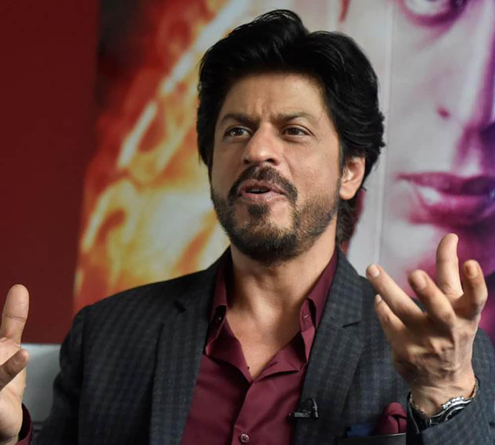 What if Shah Rukh wakes up as Ranveer Singh ? Here's the answer