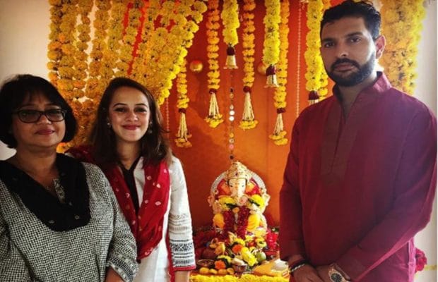yuvraj singh and hazel keech marriage date fixed on 30 november, wedding card and theme