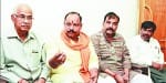 पत्रकारों से वार्ता करते बलराज डूंगर।