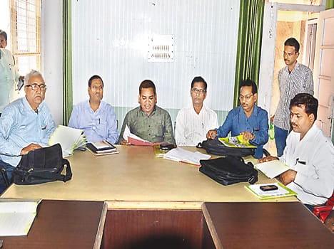 Uri rules apart in the presence of Deepiaro