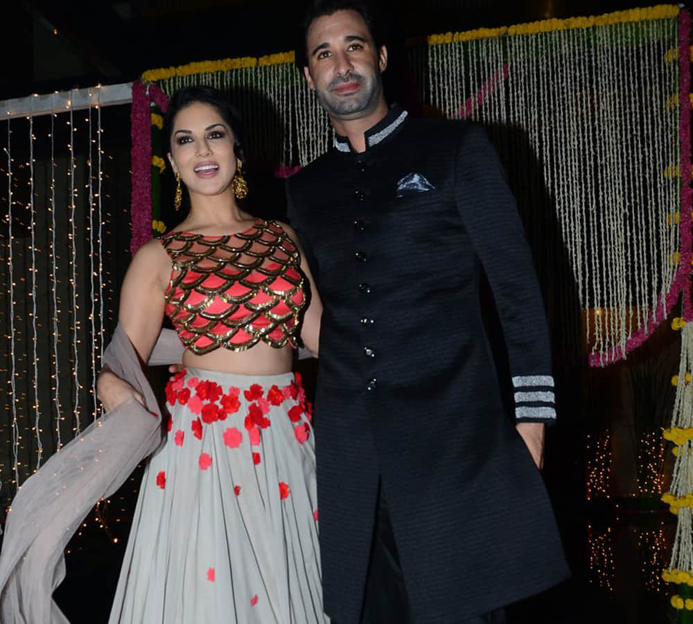 Aamir should divorce Kiran Rao to marry Sunny Leone: KRK