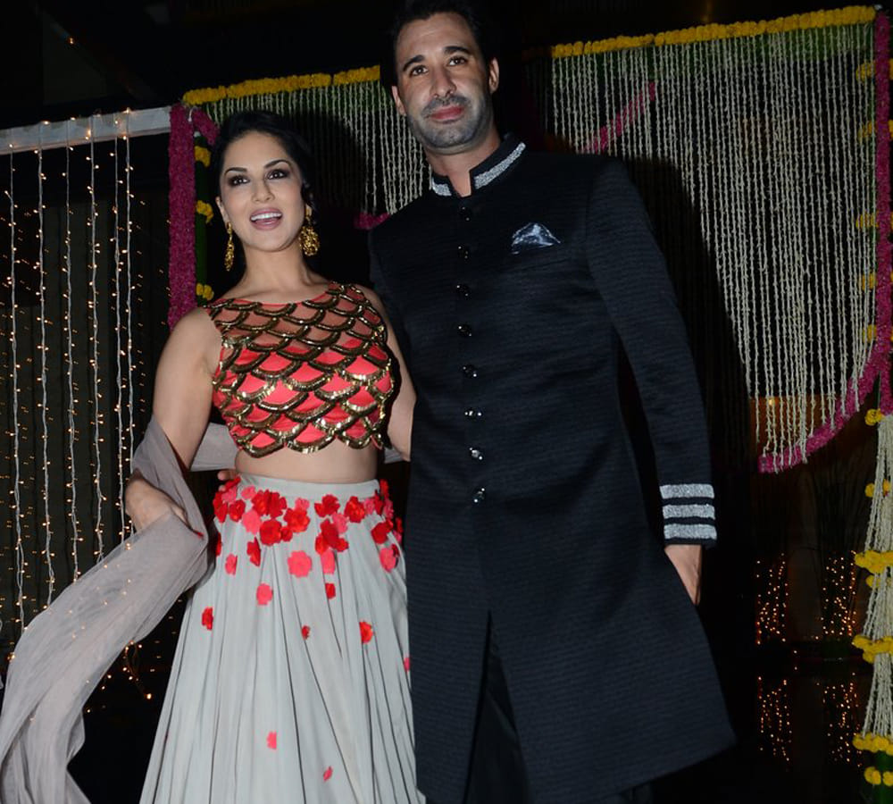 Aamir should divorce Kiran Rao to marry Sunny Leone: KRK