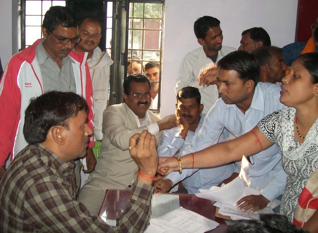 Block Education Officer perfect base siege to hear teachers released 