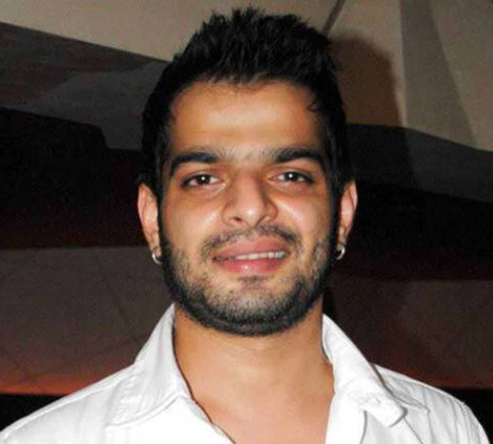 karan patel cooped up in his vanity