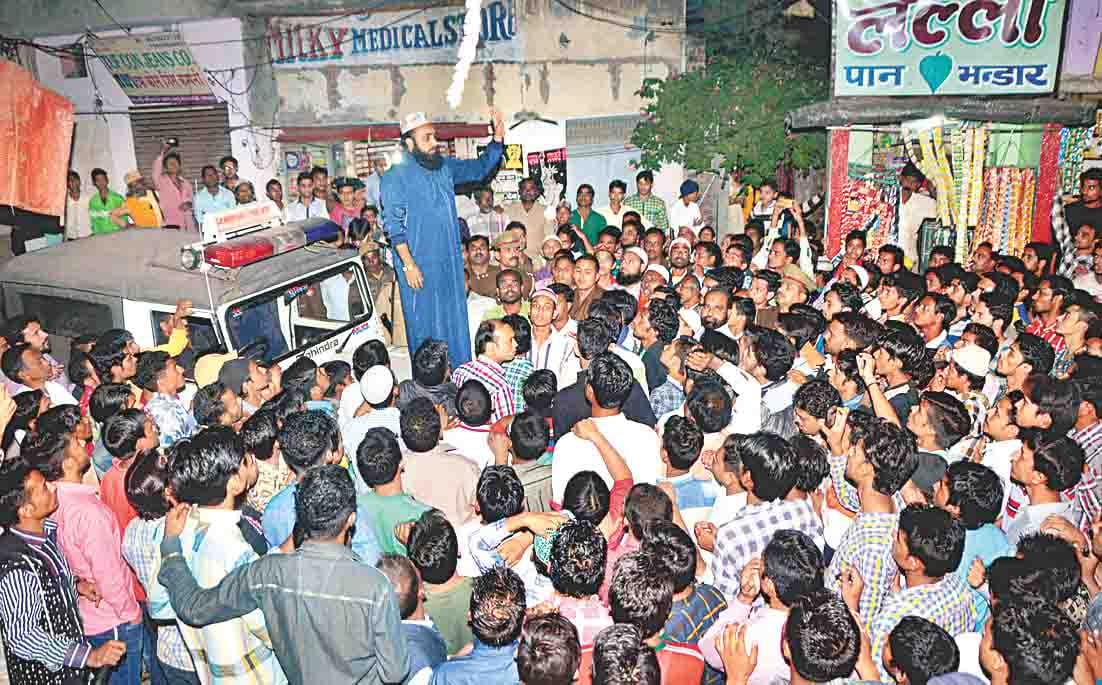 nbi ki shaan men gustakhi pr hangama