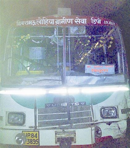 Drunk bus driver friend handed, hit two vehicles killed