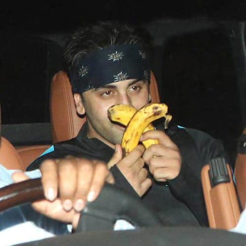 ranbir kapoor diong bad behaviour with photographers