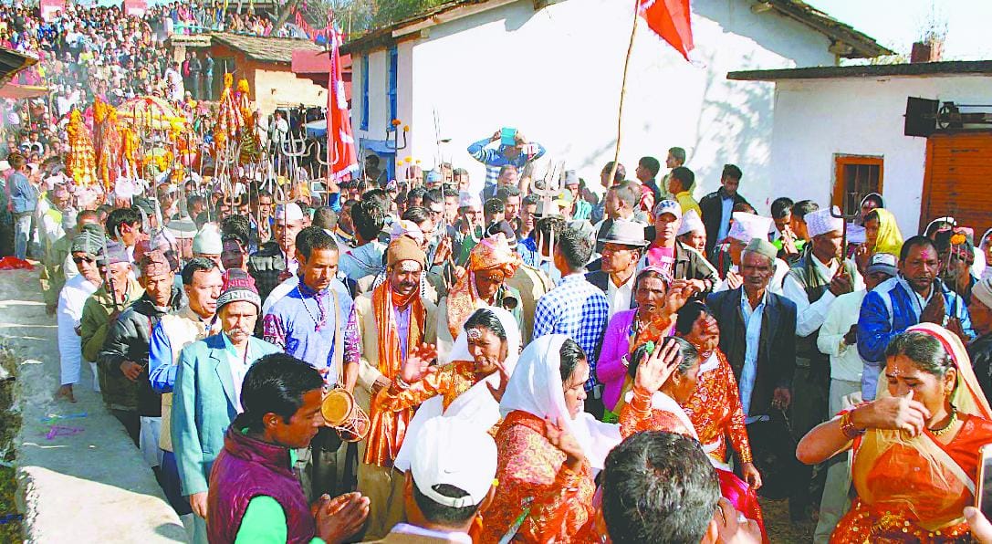 Was celebrated with enthusiasm and reverence Tripurasunderi Fair