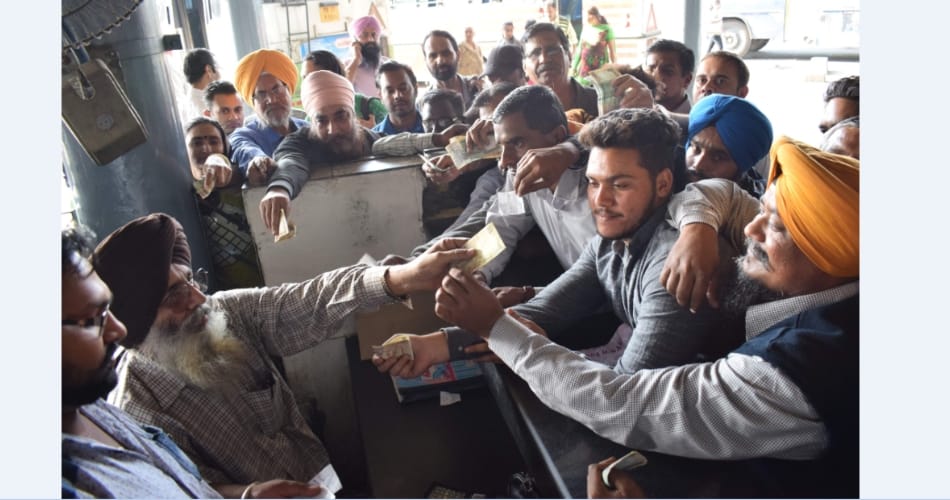 people having trouble at bus stand and hotels, chandigarh news