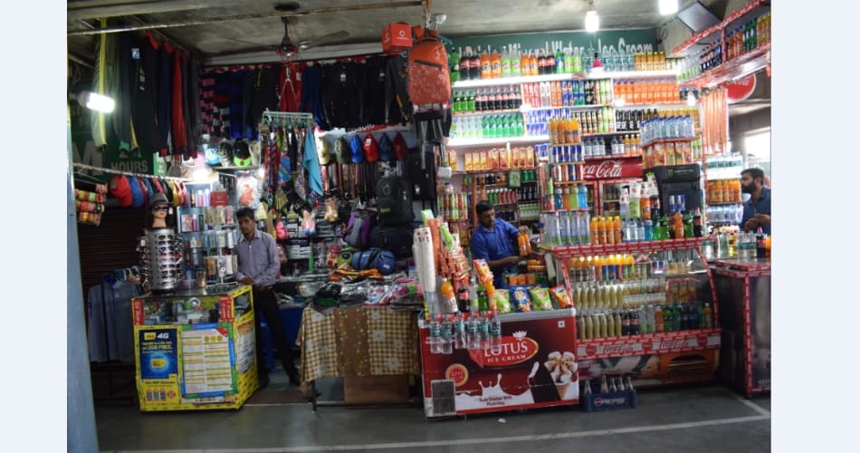 people having trouble at bus stand and hotels, chandigarh news
