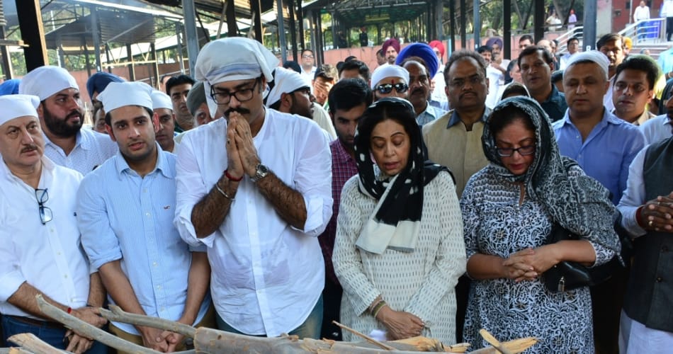 Kirron Kher fathers funeral at chandigarh, anupam kher